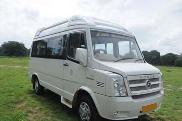 9 seater Tempo Traveller